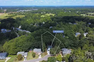 1074 Mackey Ct, Gastonia, NC 28056 - Photo 2