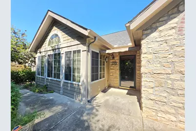 812 Wynnshire Drive #B, Hickory, NC 28601 - Photo 2