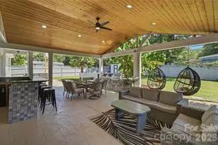 1901 Clearwood Ln, Charlotte, NC 28214 - Photo 26