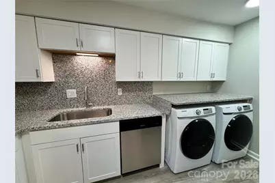 1906 Mereview Court #8, Charlotte, NC 28210 - Photo 6