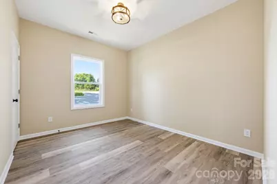611 E Sanders Road, Shelby, NC 28150 - Photo 32
