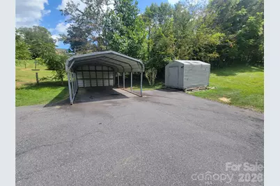 204 Kudzu Loop, Waynesville, NC 28786 - Photo 2