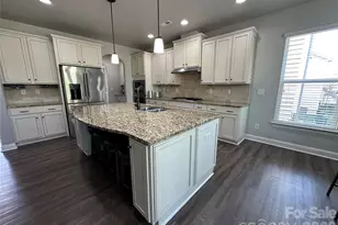 1004 Fallondale Rd, Waxhaw, NC 28173 - Photo 8