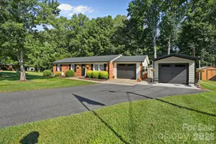 2428 Side Ln, Conover, NC 28613 - Photo 1