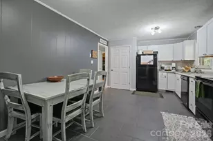2428 Side Ln, Conover, NC 28613 - Photo 6