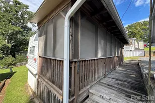 114 Pine St, New London, NC 28127 - Photo 18