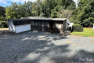 114 Pine St, New London, NC 28127 - Photo 24