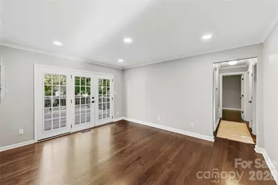 5726 Sharon Road, Charlotte, NC 28210 - Photo 14