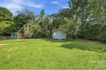 4400 Strangford Avenue, Charlotte, NC 28215 - Photo 46