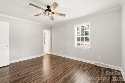 4400 Strangford Avenue, Charlotte, NC 28215 - Photo 30