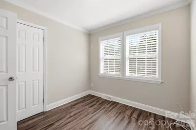 4400 Strangford Avenue, Charlotte, NC 28215 - Photo 36