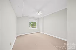 300 W 5th St, Charlotte, NC 28202 - Photo 22