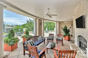 300 W 5th St, Charlotte, NC 28202 - Photo 44