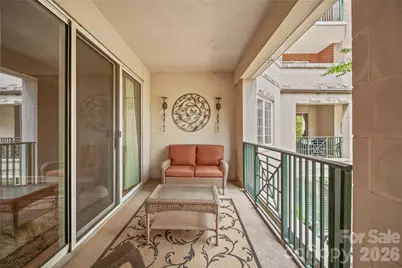 300 W 5th Street #228, Charlotte, NC 28202 - Photo 18