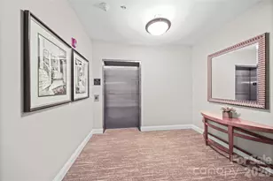 300 W 5th St, Charlotte, NC 28202 - Photo 46