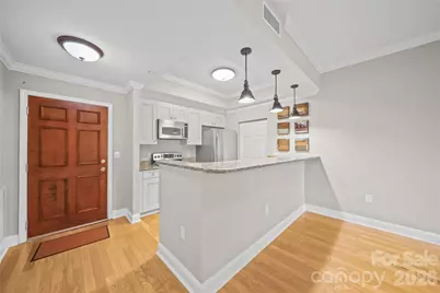 300 W 5th Street #228, Charlotte, NC 28202 - Photo 6