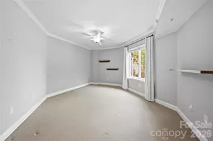 300 W 5th St, Charlotte, NC 28202 - Photo 32