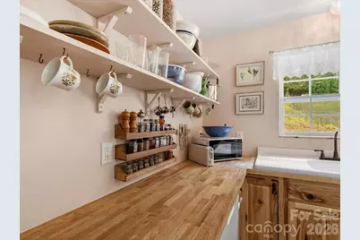 427 Hardscrabble Road, Burnsville, NC 28714 - Photo 6