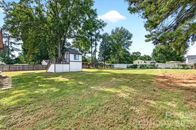 2519 Matthews Mint Hill Road, Matthews, NC 28105 - Photo 38