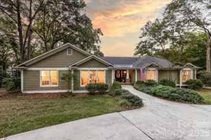 5400 McAlpine Farm Rd, Charlotte, NC 28226 - Photo 2