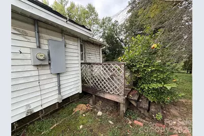 68 Morris Avenue, Marion, NC 28752 - Photo 6