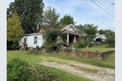 68 Morris Avenue, Marion, NC 28752 - Photo 2