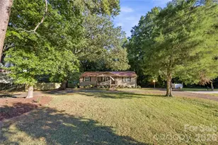 7316 Neal Rd, Charlotte, NC 28262 - Photo 6