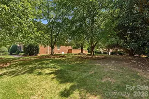 2606 Sheffield Crescent Ct, Charlotte, NC 28226 - Photo 46