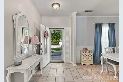 9115 Swallow Tail Lane, Charlotte, NC 28269 - Photo 8