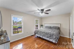 1688 Buffett Cir, Hickory, NC 28602 - Photo 10