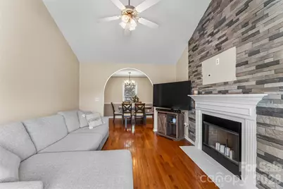1688 Buffett Circle, Hickory, NC 28602 - Photo 6
