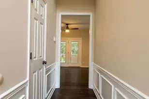 6337 Elderslie Dr, Charlotte, NC 28269 - Photo 14