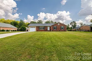 114 Cottonwood Dr, Mount Holly, NC 28120 - Photo 1