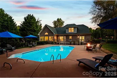 131 Summerfield Court, Lake Wylie, SC 29710 - Photo 2