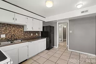 7964 Shady Oak Trail, Charlotte, NC 28210 - Photo 16