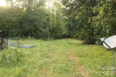 579 Hollis Road, Ellenboro, NC 28040 - Photo 10