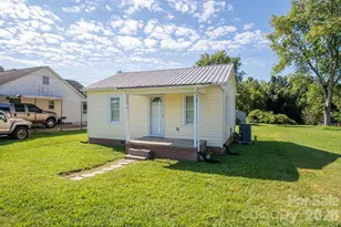 3643 Icard Rhodhiss Rd, Connelly Springs, NC 28612 - Photo 2