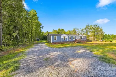 2736 Willowtree Church Avenue, Morganton, NC 28655 - Photo 2