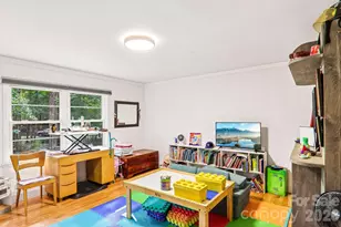 333 Kenilworth Rd, Asheville, NC 28805 - Photo 12