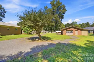 710 Frontier Cir, China Grove, NC 28023 - Photo 32