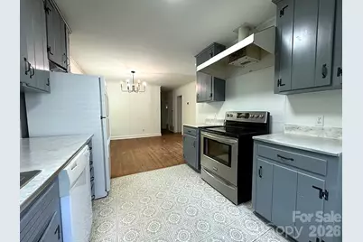 710 Manhasset Road, Charlotte, NC 28209 - Photo 8