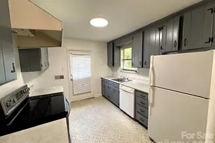 710 Manhasset Rd, Charlotte, NC 28209 - Photo 6