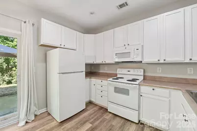 124 Clydesdale Court, Matthews, NC 28104 - Photo 8
