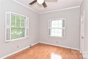 1016 Queens Rd, Charlotte, NC 28207 - Photo 16