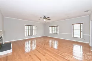1016 Queens Rd, Charlotte, NC 28207 - Photo 10
