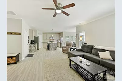 9338 Atlas Cedar Drive, Charlotte, NC 28215 - Photo 6
