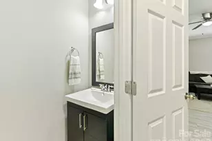 9338 Atlas Cedar Dr, Charlotte, NC 28215 - Photo 12