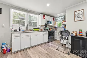 1104 W 7th Ave, Gastonia, NC 28052 - Photo 4