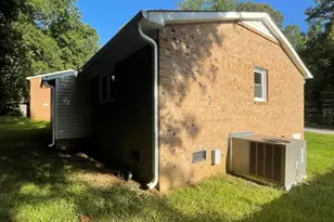 133 Hickory Ln, York, SC 29745 - Photo 4