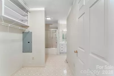 2524 Robinson Road, Newton, NC 28658 - Photo 6